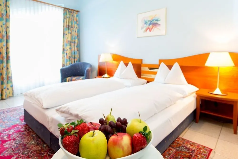 Hotel Stoiser Graz 4*,